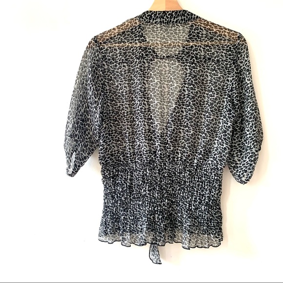 Leopard Print Blouse - Picture 6 of 9